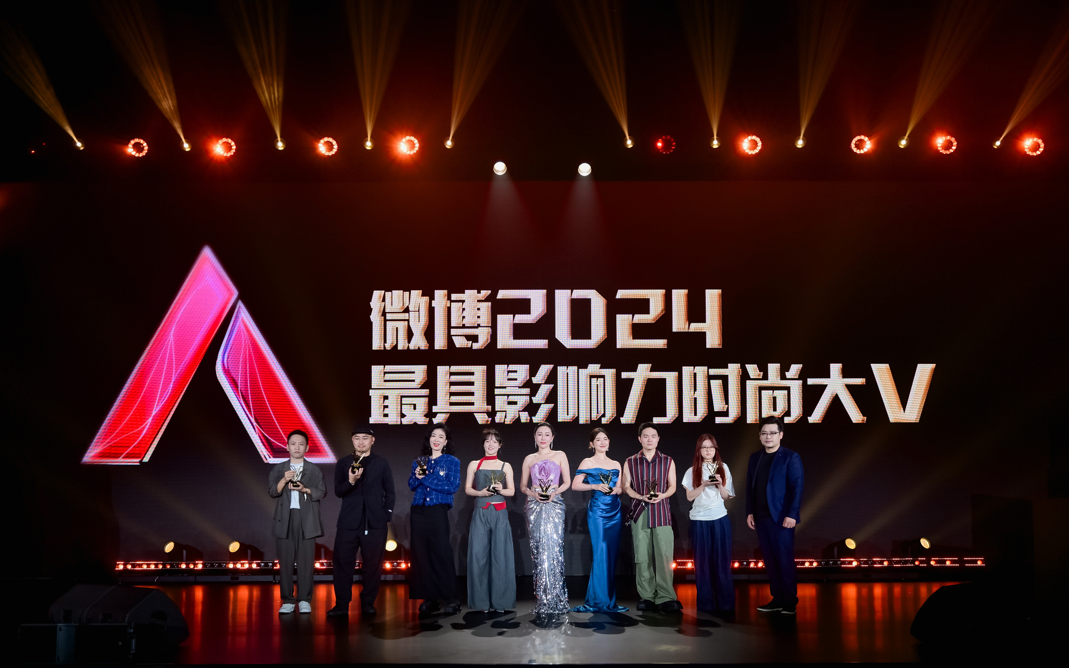 2024微博超级红人节：15组重磅红人荣誉揭晓鼓励内容创作者潜力释放(图3)