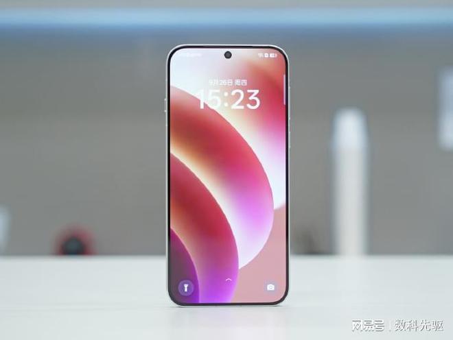 2024旗舰手机无线充电功率盘点这家国产率先上线磁吸充电宝！