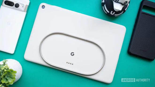 谷歌PixelTablet2平板曝料：官配键盘保护壳提升生产力(图3)