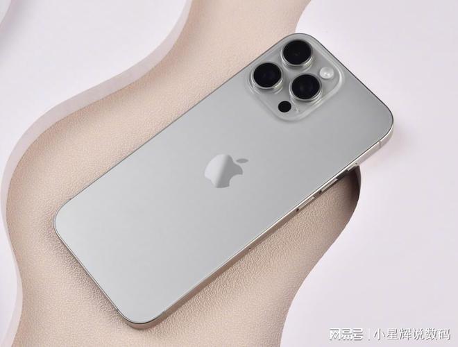 2024几乎“零差评”的3款手机配置顶级信号强一步到位用6年(图6)