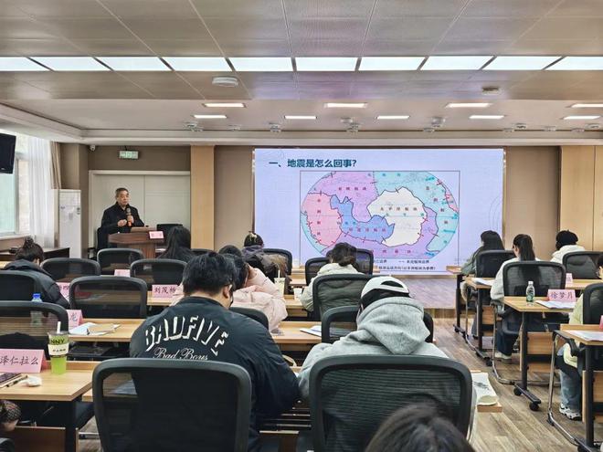 阿坝州大学生西部计划志愿者应急安全技能及就业能力提升培训班圆满举办(图2)