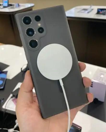 三星S25系列或推磁吸壳兼容MagSafe配件(图3)
