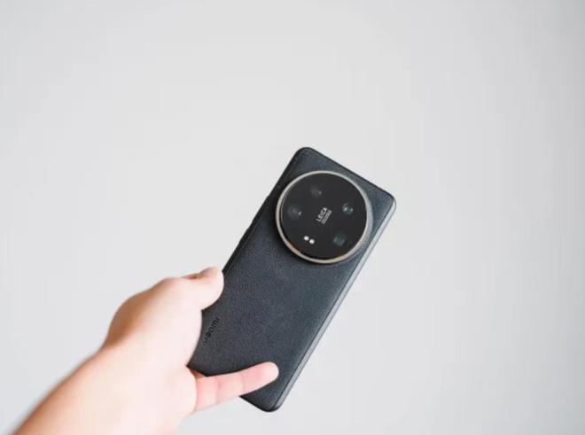摄影套装值5999？分析小米14Ultra优缺点：摄影套装竟是智商税？(图4)