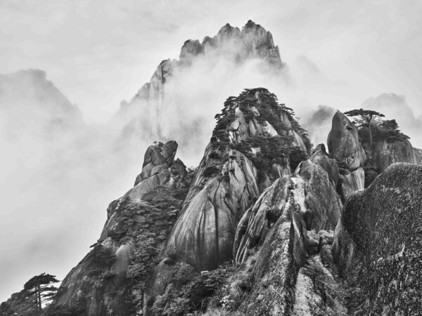 富士胶片X-SPACE上海三展齐聚探秘山水奇景捕捉生活的AB面(图2)