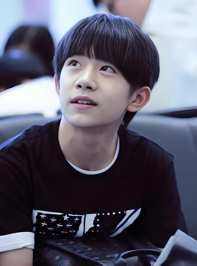 TFBOYS单飞8年：当年人气高的却走下坡最不起眼的却已高不可攀(图8)