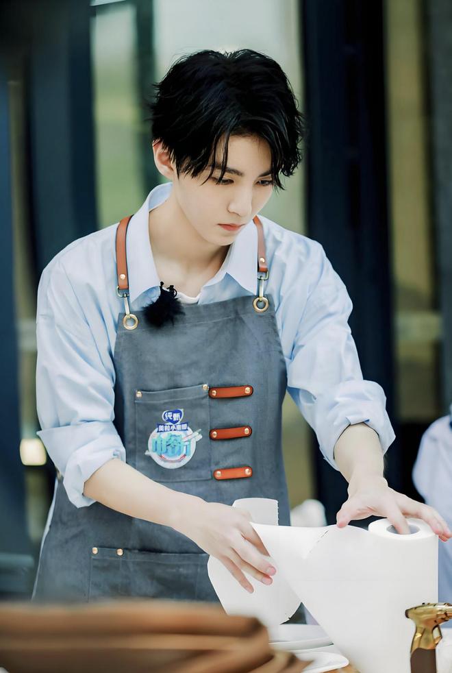 TFBOYS单飞8年：当年人气高的却走下坡最不起眼的却已高不可攀(图20)