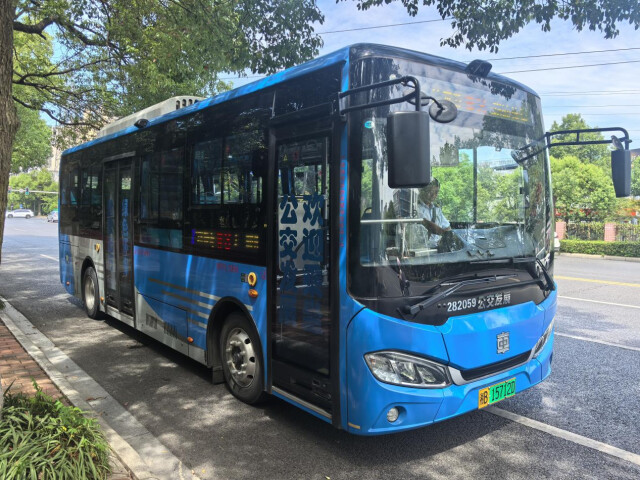 从“必选项”到“备选项”还有多少人选择公交出行？(图3)